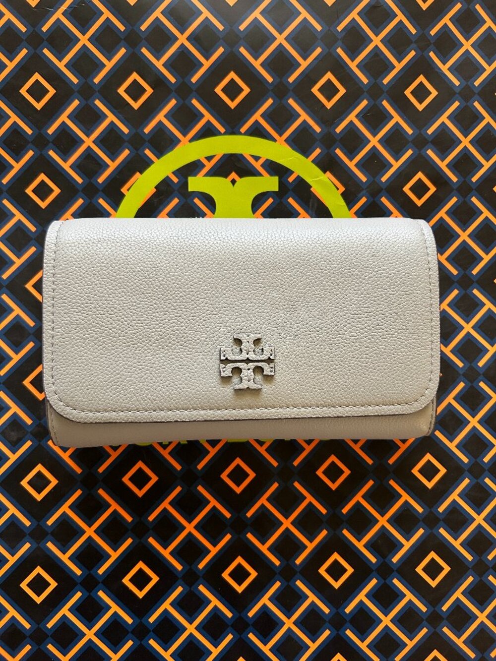 tory burch THEA FLAT WALLET CROSSBODY